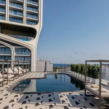 Mercury With Pool Access In St Julians Apartmán