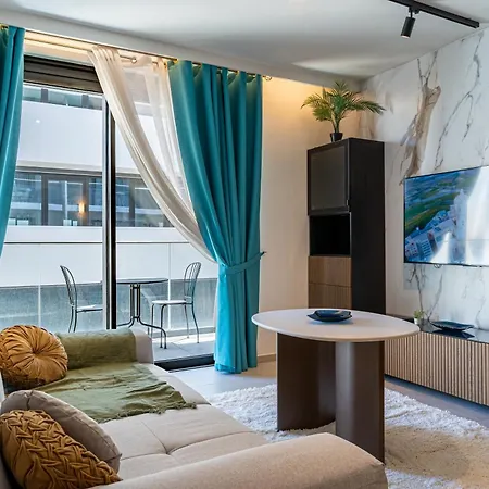 Mercury With Pool Access In St Julians *