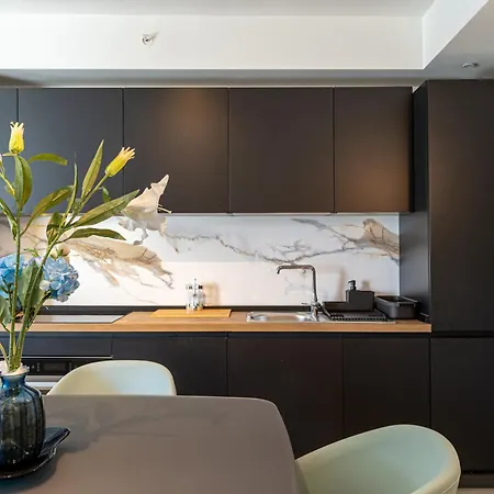 Mercury With Pool Access In St Julians