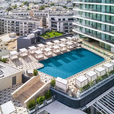 Mercury With Pool Access In St Julians Saint Julian's