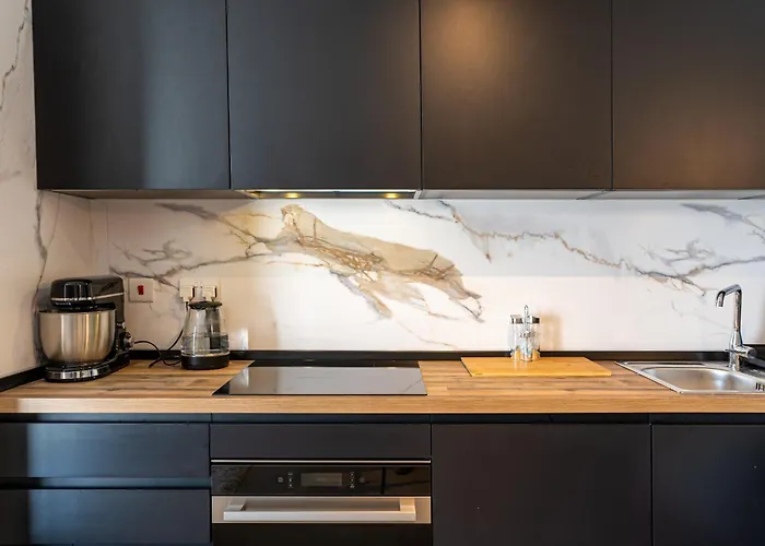 Mercury With Pool Access In St Julians St. Julian's