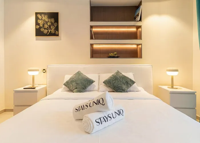 Mercury With Pool Access In St Julians St. Julian's