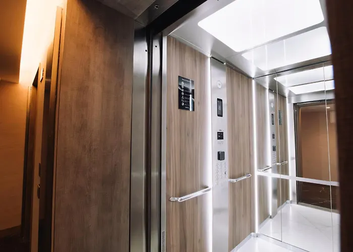 Mercury With Pool Access In St Julians St. Julian's