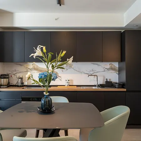 Mercury With Pool Access In St Julians 아파트